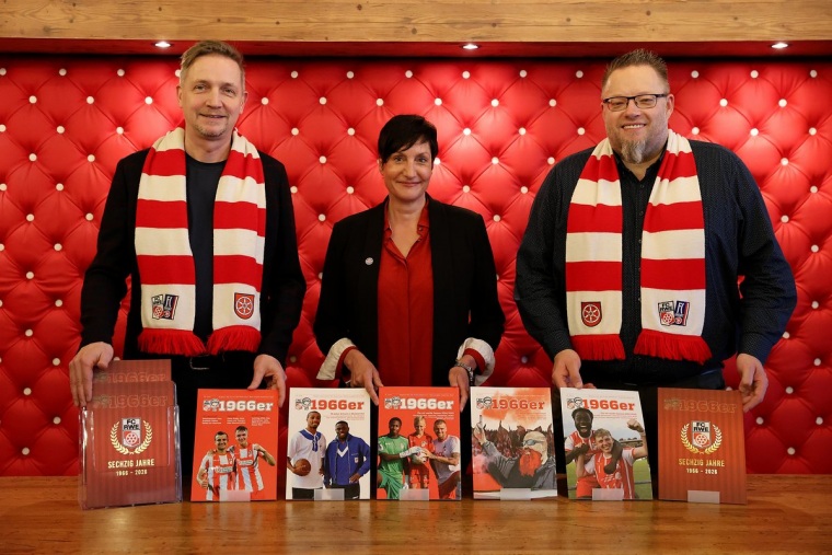 Fördermittelübergabe durch Staatssekretär König an RWE eV und Fanrat eV am 09.01.2026